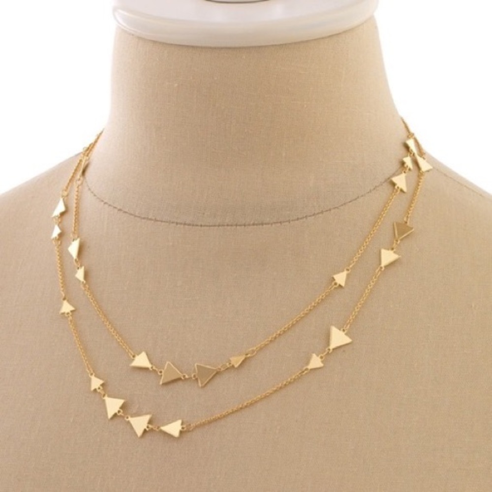 Stella & Dot Alexia Arrow necklace in gold